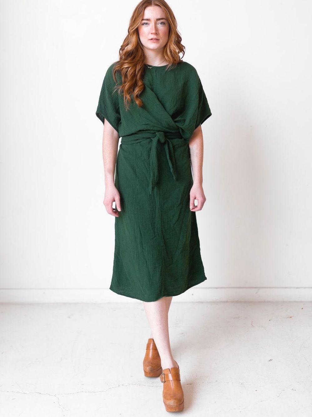 SUUNDAY THE DOLMAN DRESS IN KOMBU green size medium